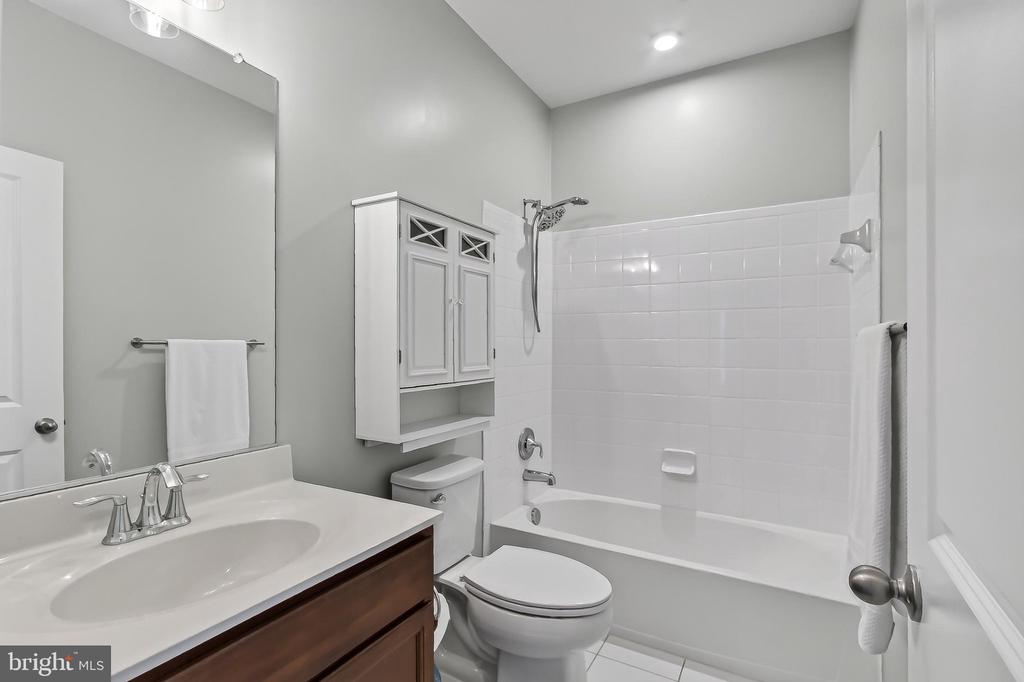 13052 JESSICA GROVE PLACE