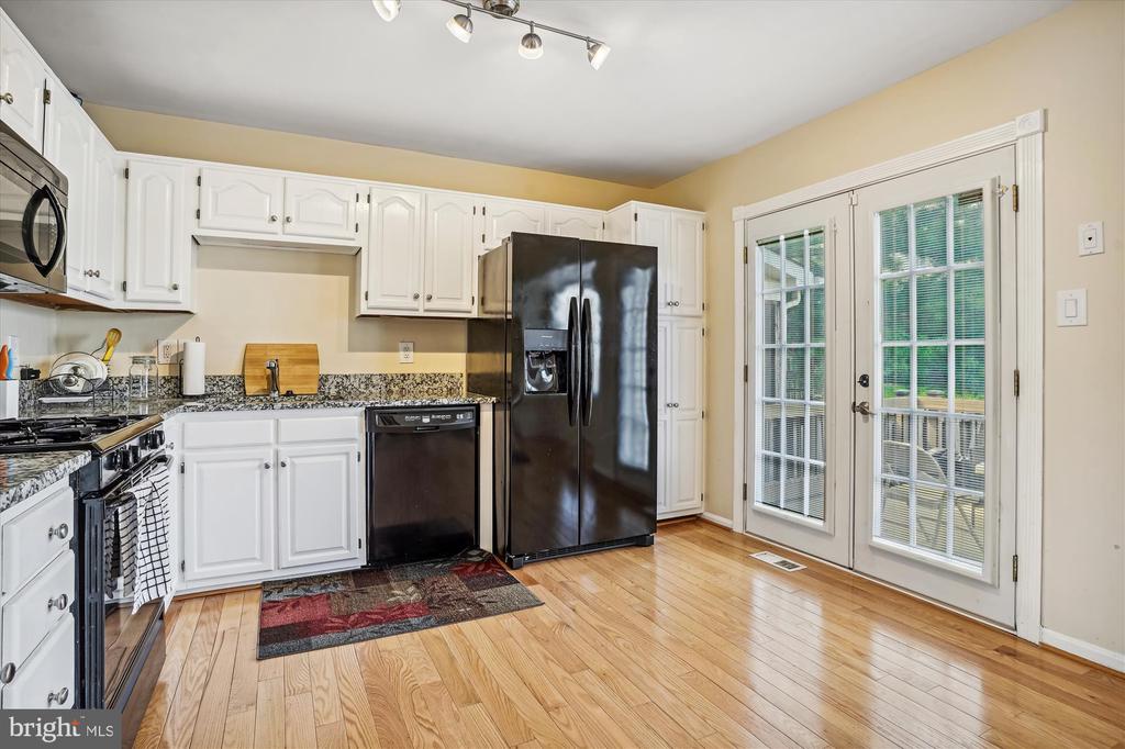 2816 BRIER POND CIRCLE