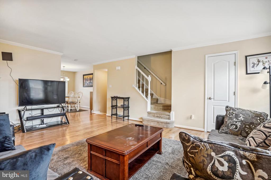 2816 BRIER POND CIRCLE