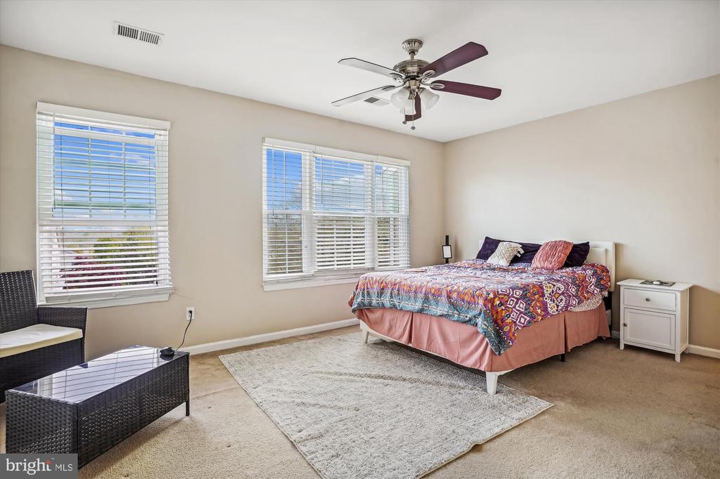 2816 BRIER POND CIRCLE