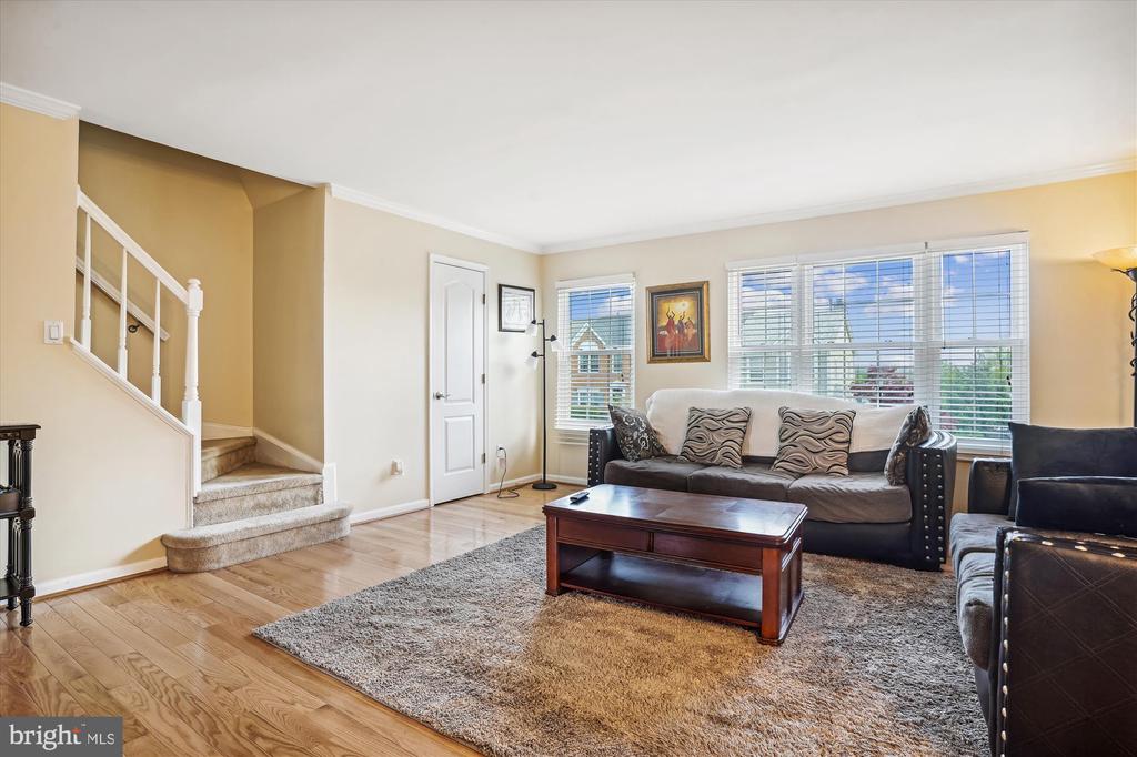 2816 BRIER POND CIRCLE