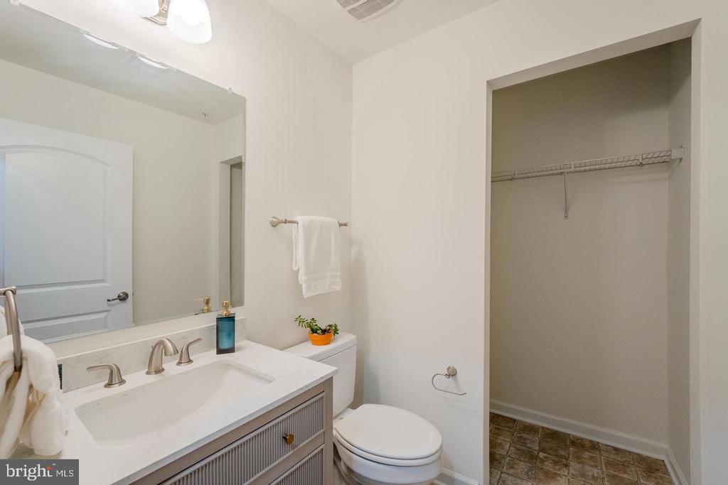 15409 ROSEMONT MANOR DRIVE