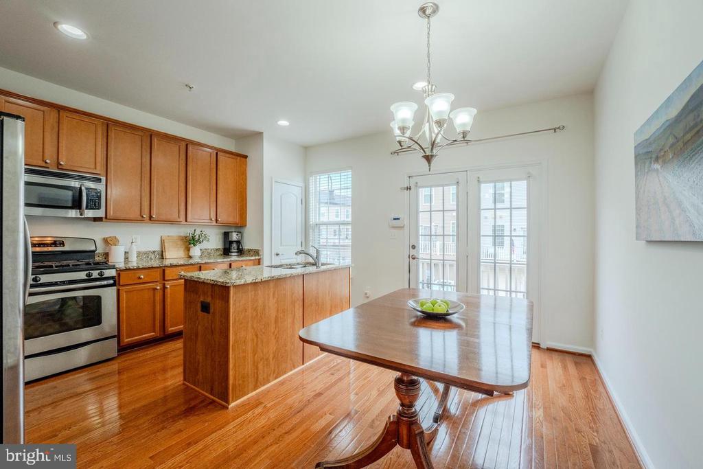 15409 ROSEMONT MANOR DRIVE