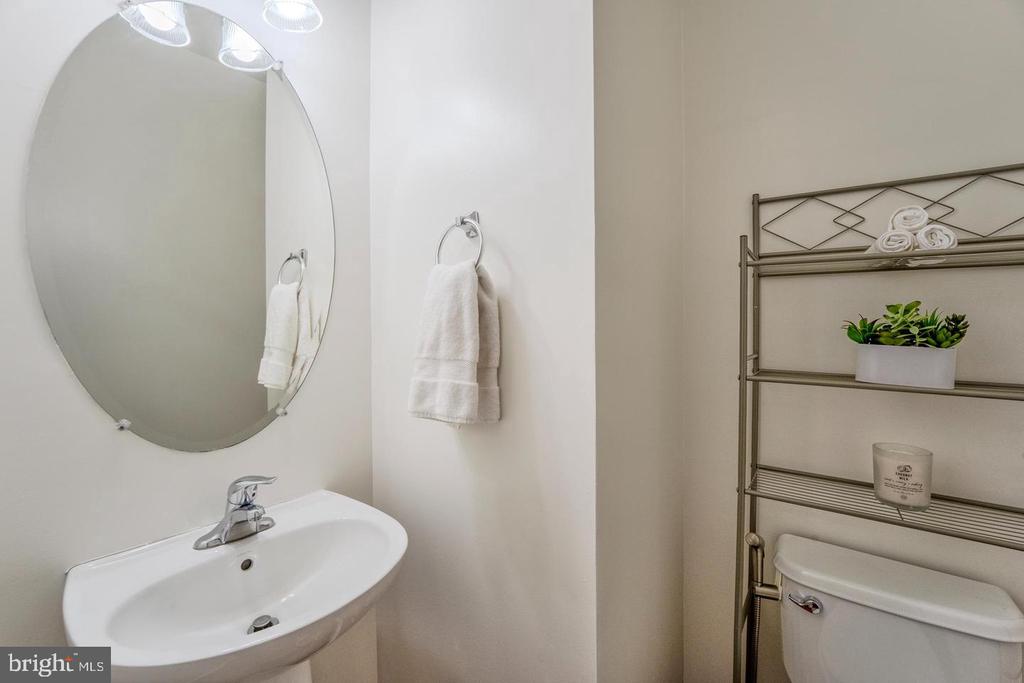 15409 ROSEMONT MANOR DRIVE