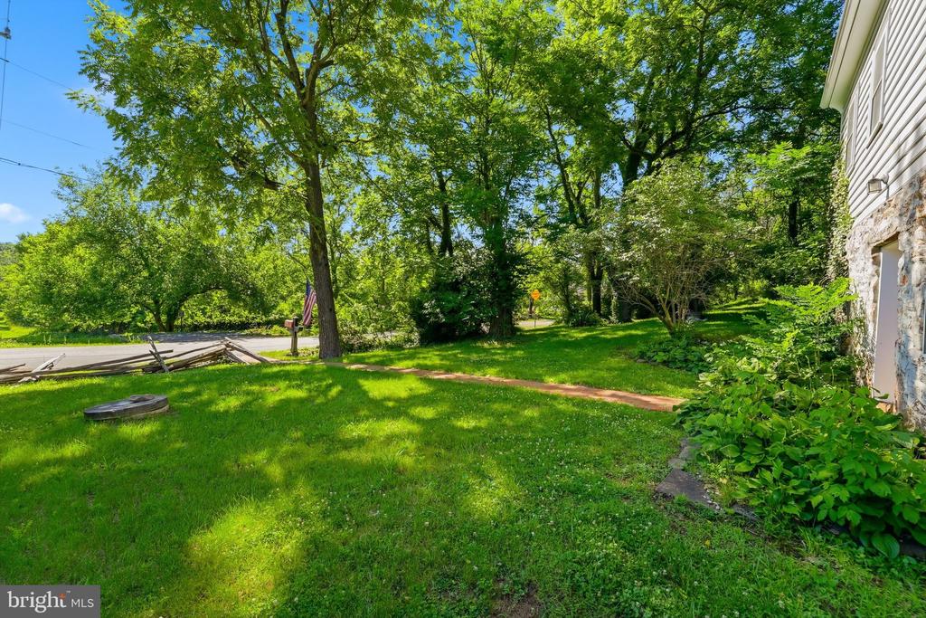 8200 BUCKLAND MILL ROAD