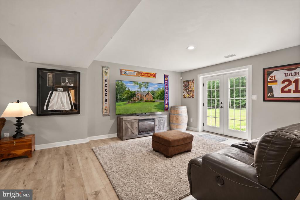 16125 GOSSUM COURT