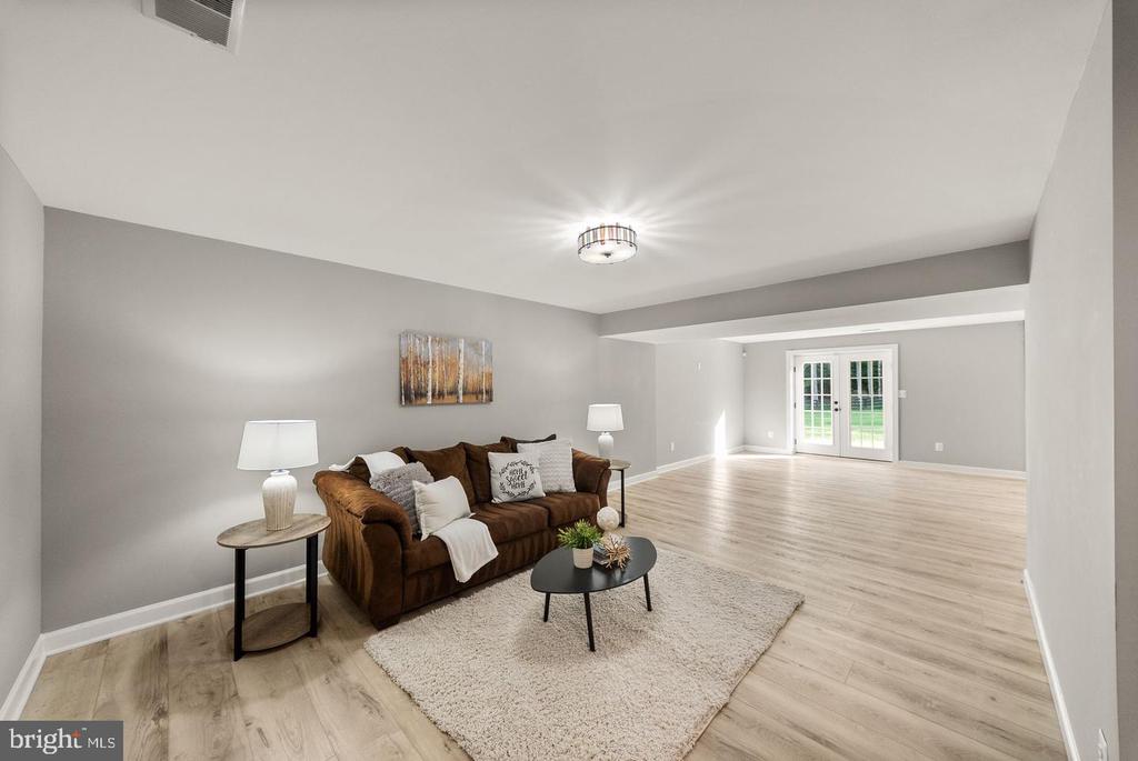 16125 GOSSUM COURT