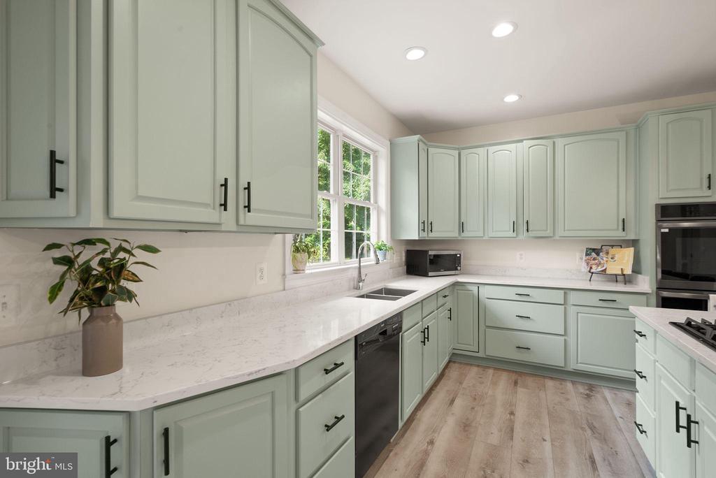 16125 GOSSUM COURT