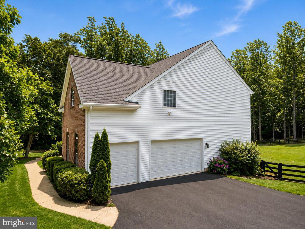16125 GOSSUM COURT