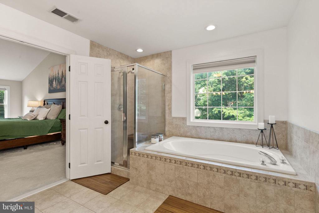 16125 GOSSUM COURT