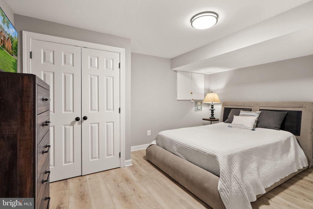 16125 GOSSUM COURT