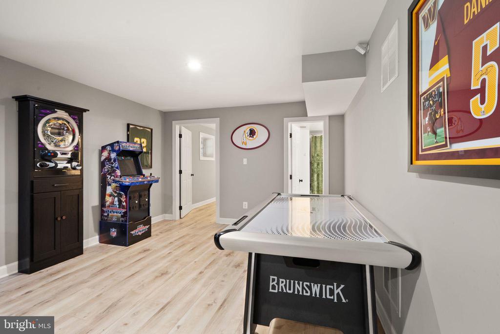 16125 GOSSUM COURT