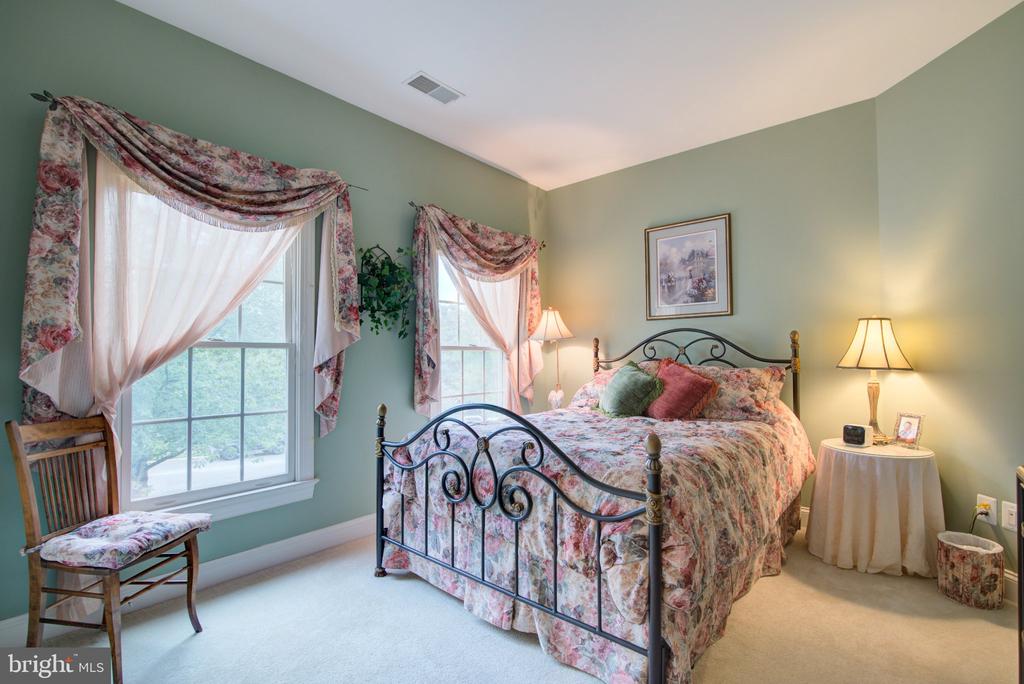 4453 TUSCANY COURT