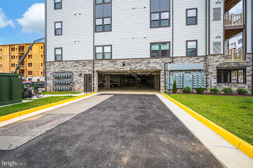 1611 POTOMAC SHORES PARKWAY Unit: 402