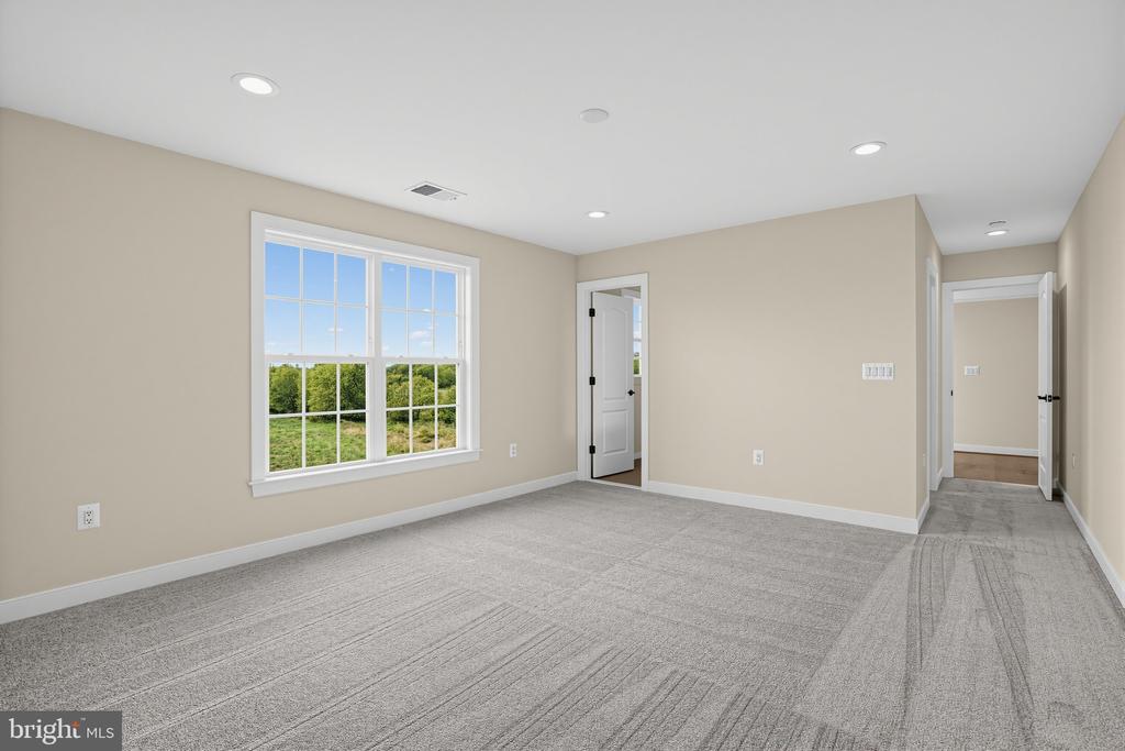 12221 PARKGATE DRIVE