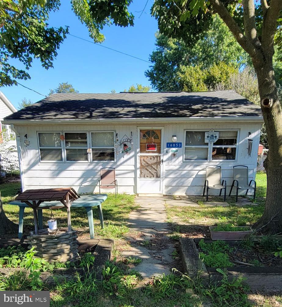 16853 E. Prospect Ave