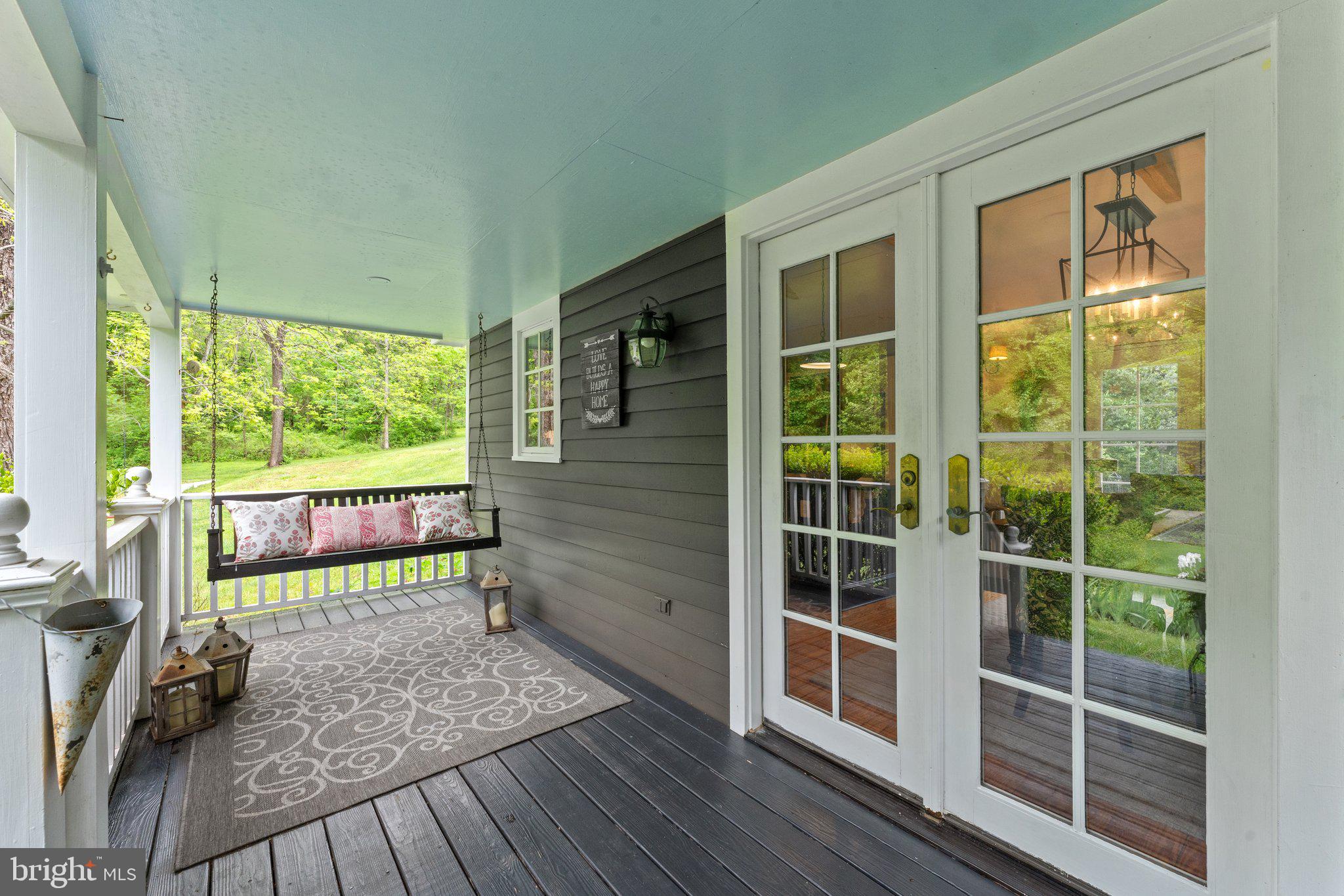 560 RICHMOND ROAD