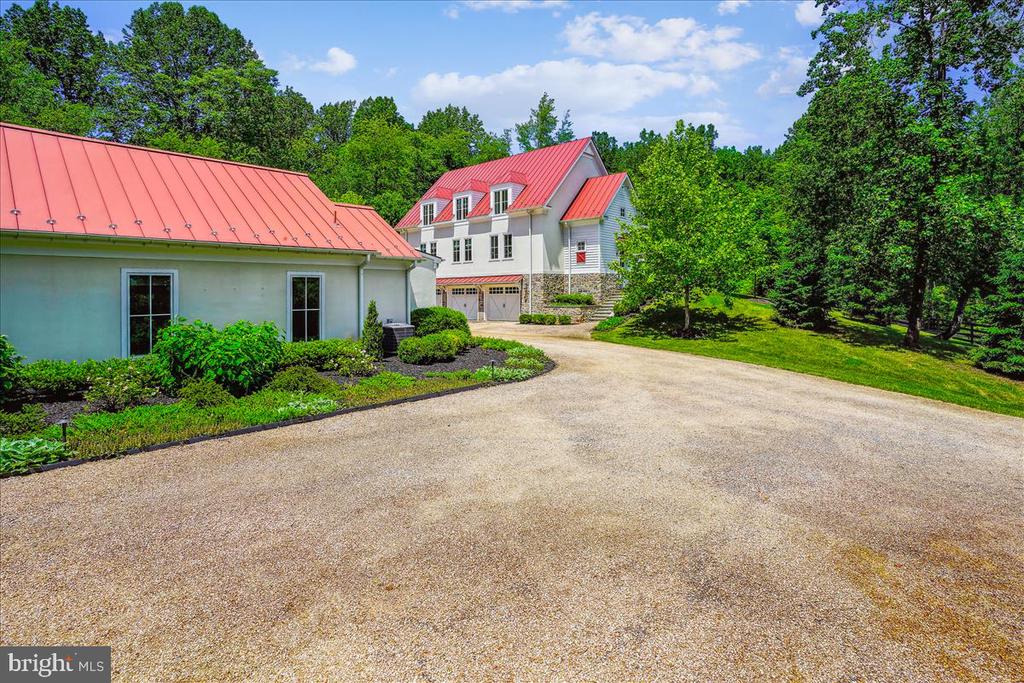 16 WHIPPOORWILL LANE