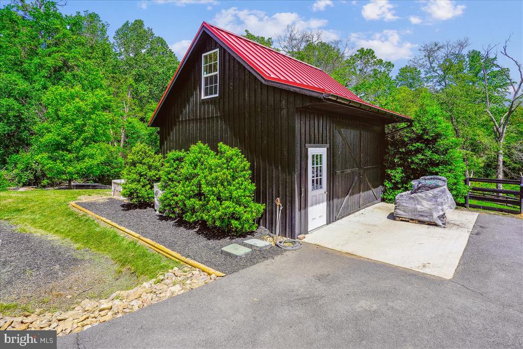 16 WHIPPOORWILL LANE