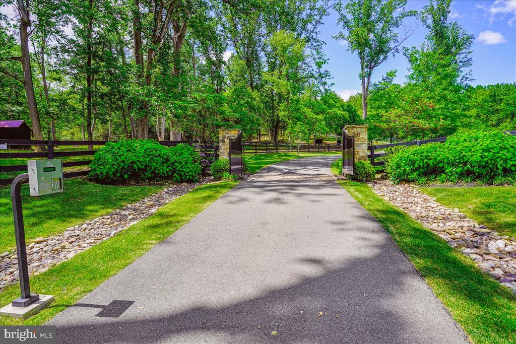 16 WHIPPOORWILL LANE