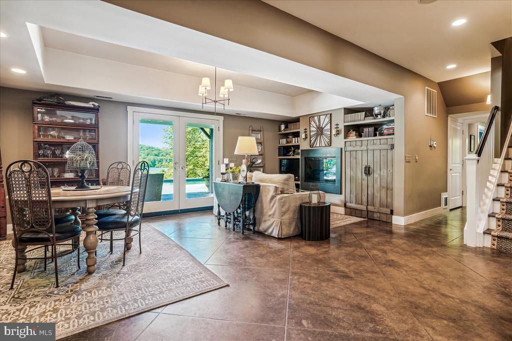 16 WHIPPOORWILL LANE
