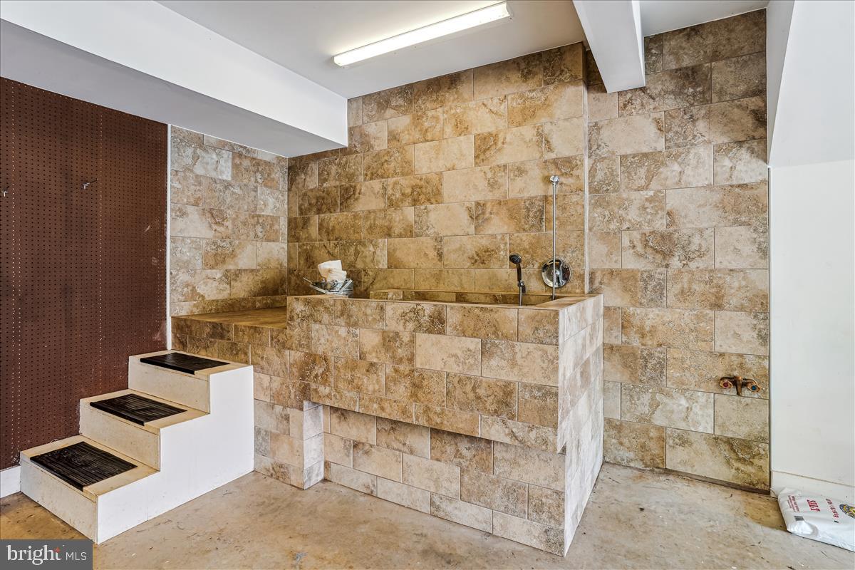 16 WHIPPOORWILL LANE