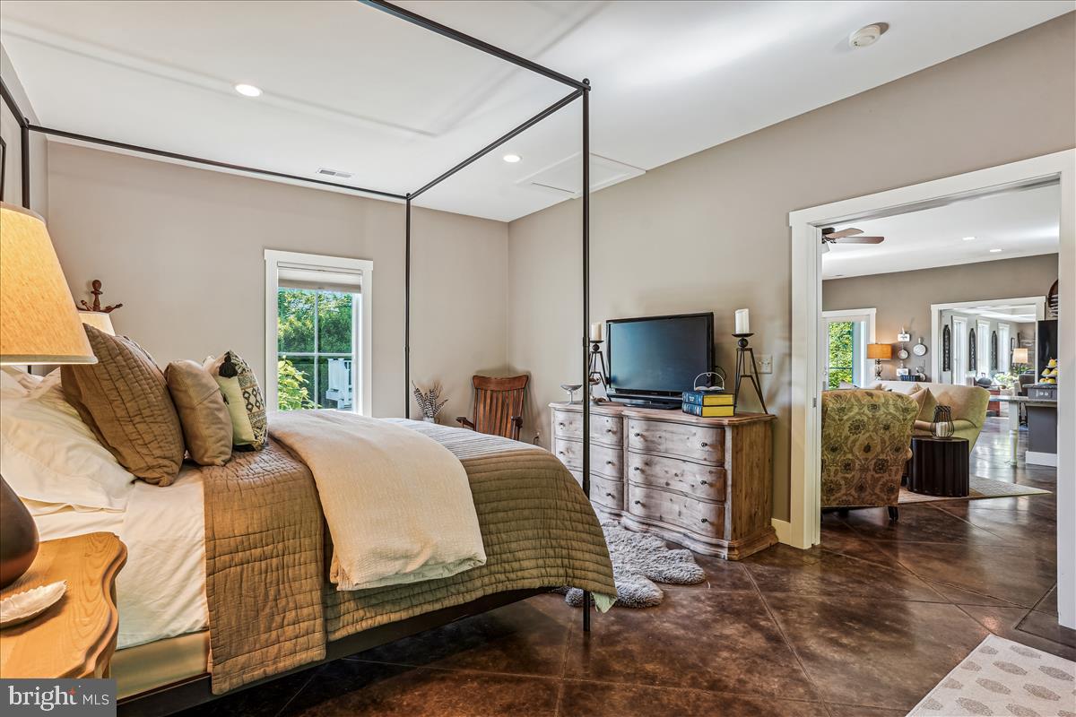 16 WHIPPOORWILL LANE