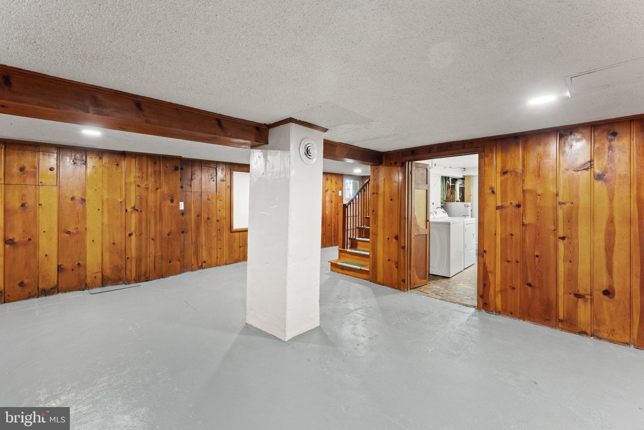692 VIEWTOWN ROAD