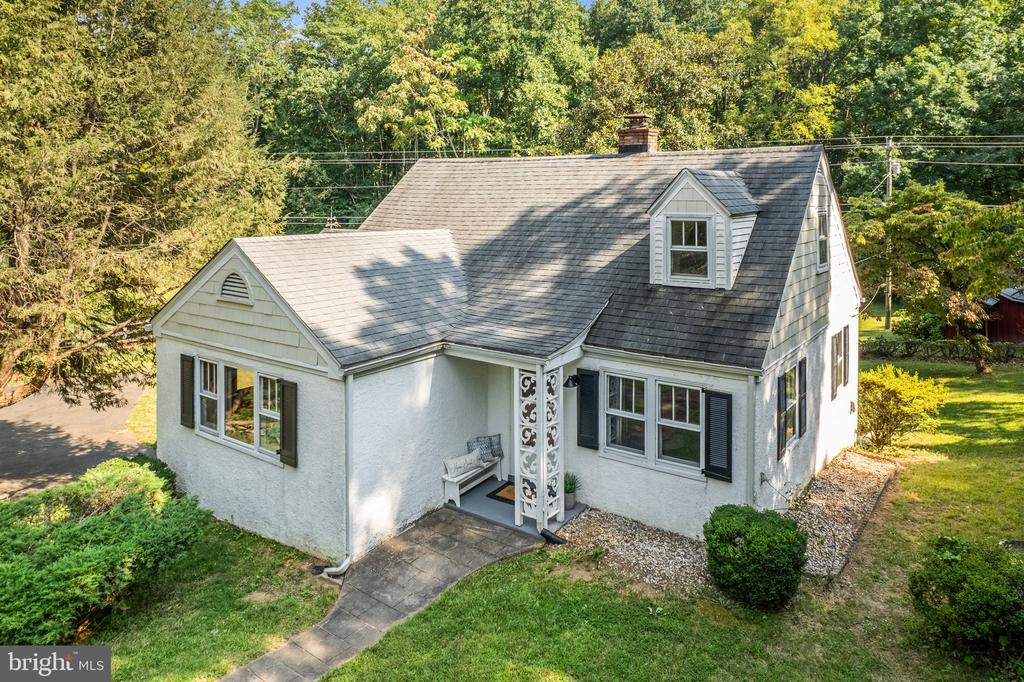 692 VIEWTOWN ROAD