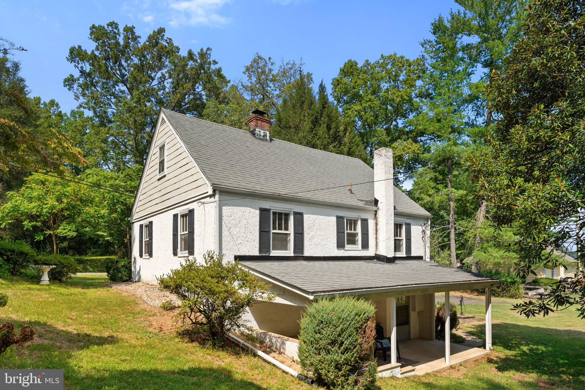 692 VIEWTOWN ROAD