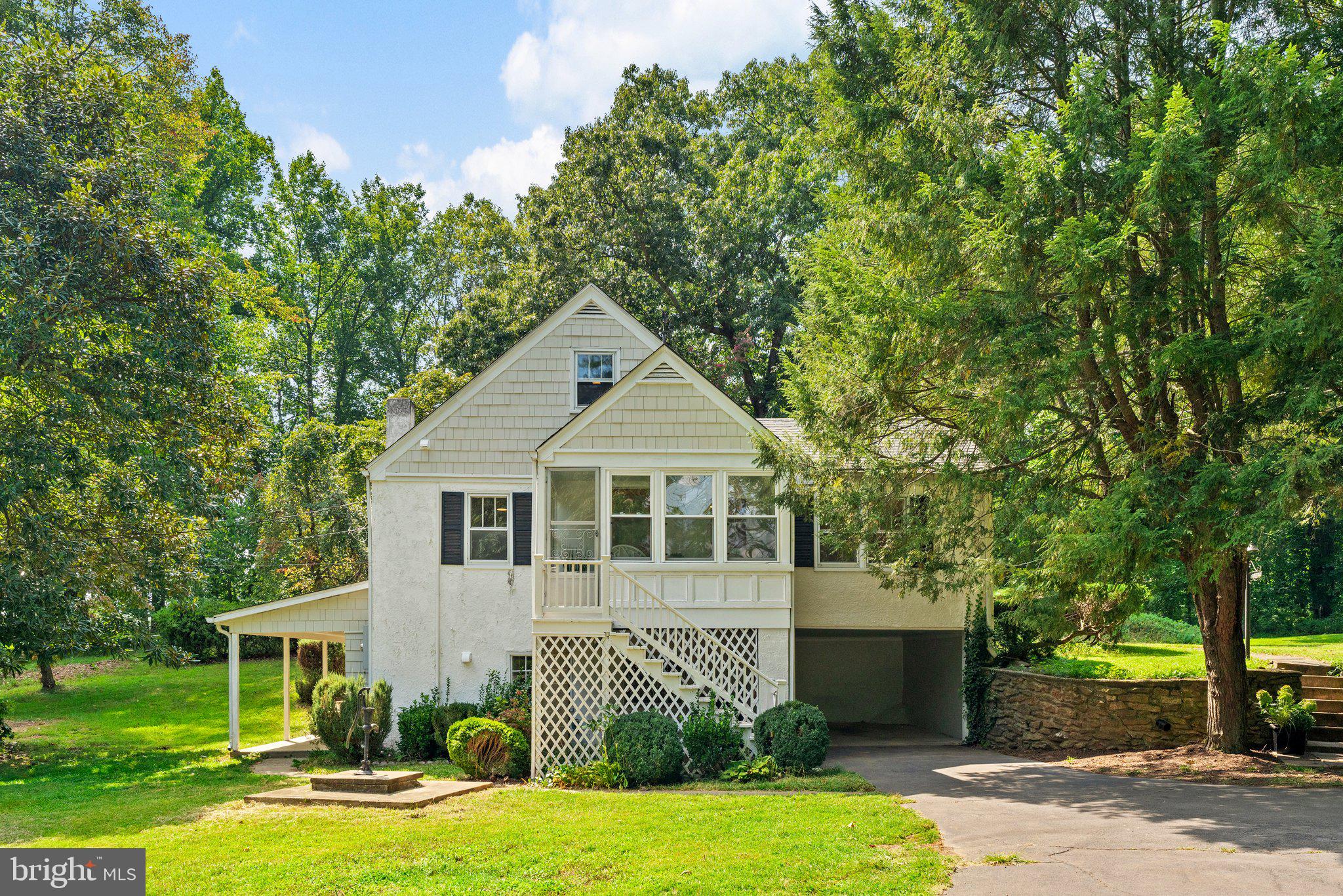 692 VIEWTOWN ROAD