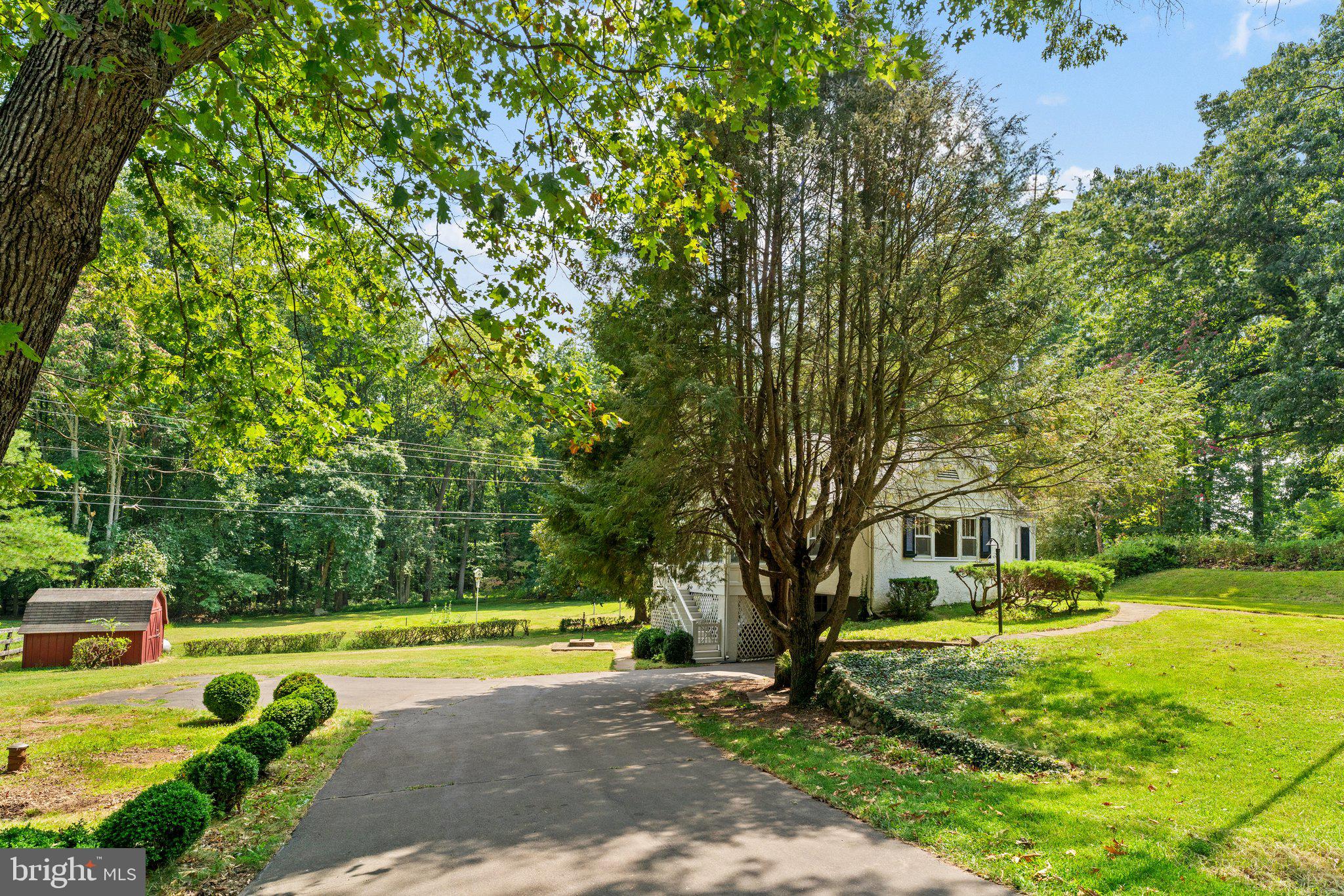 692 VIEWTOWN ROAD