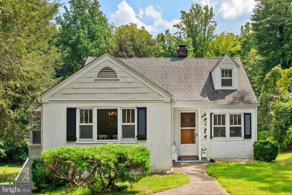 692 VIEWTOWN ROAD