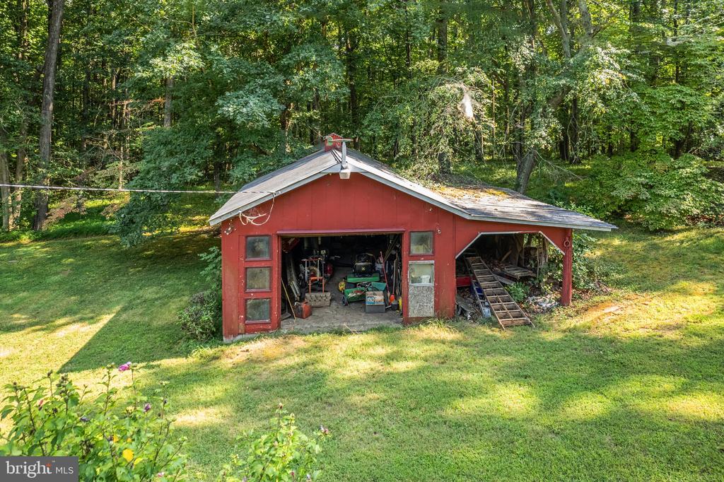 692 VIEWTOWN ROAD