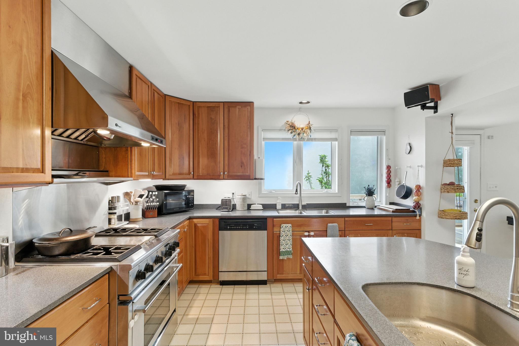 46 ROCK RIDGE LANE
