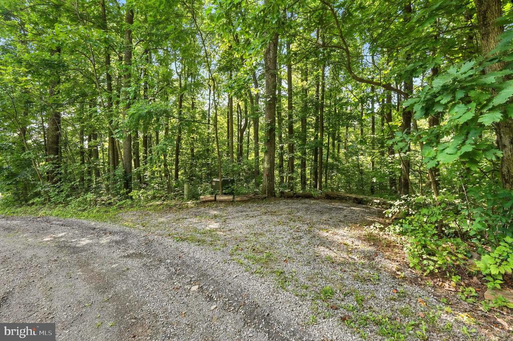 46 ROCK RIDGE LANE