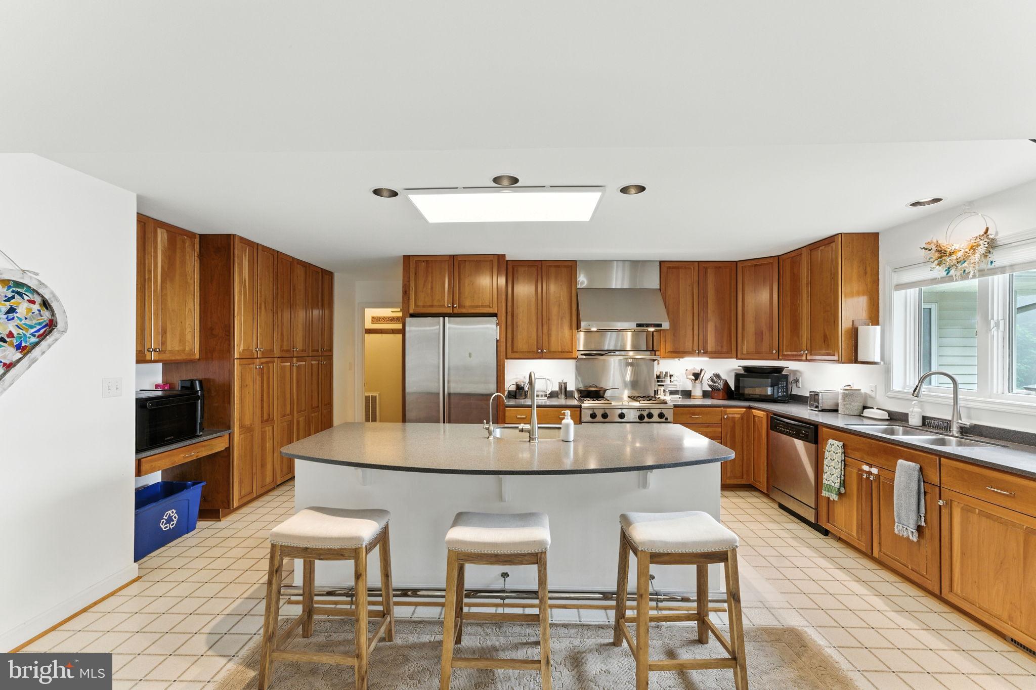 46 ROCK RIDGE LANE