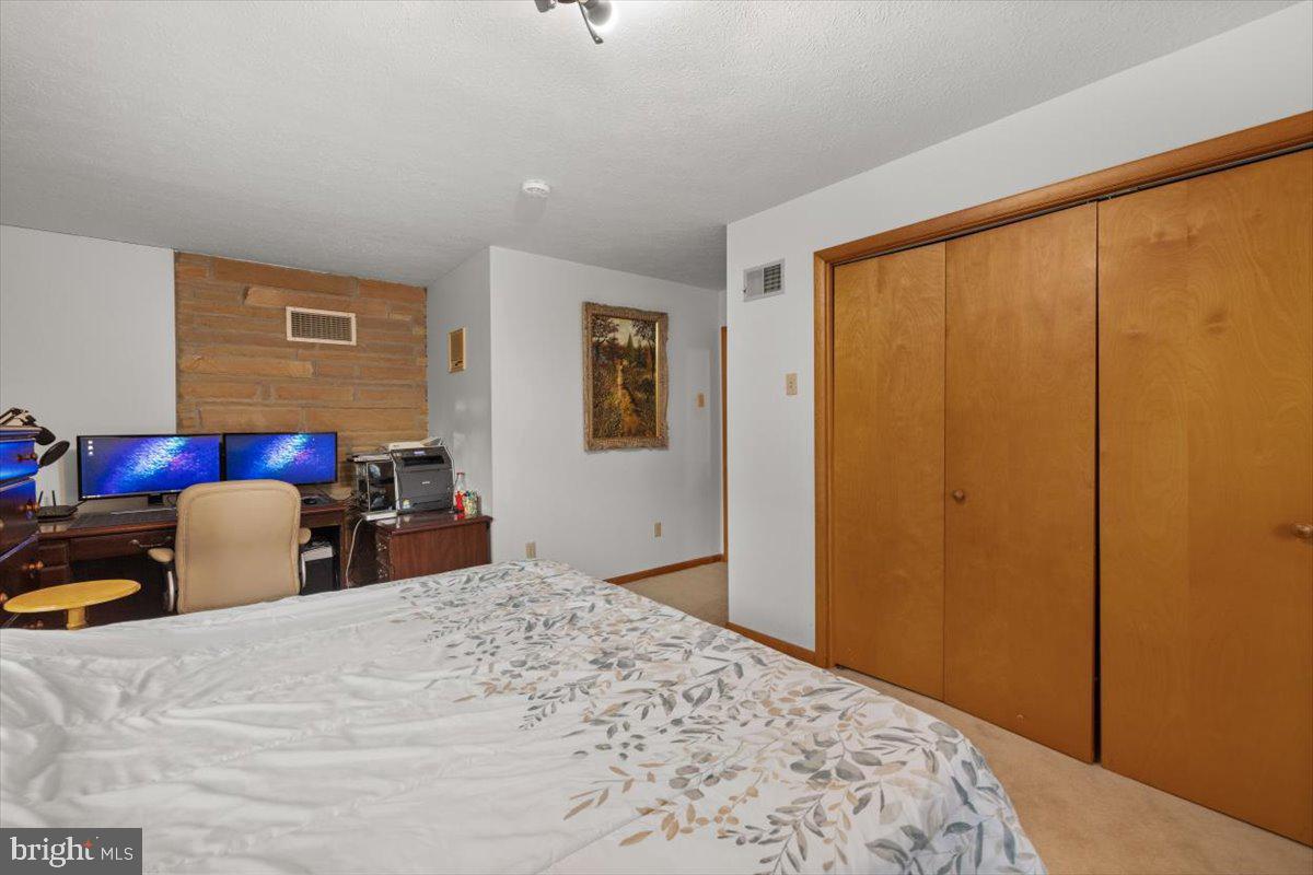 173 High View Dr