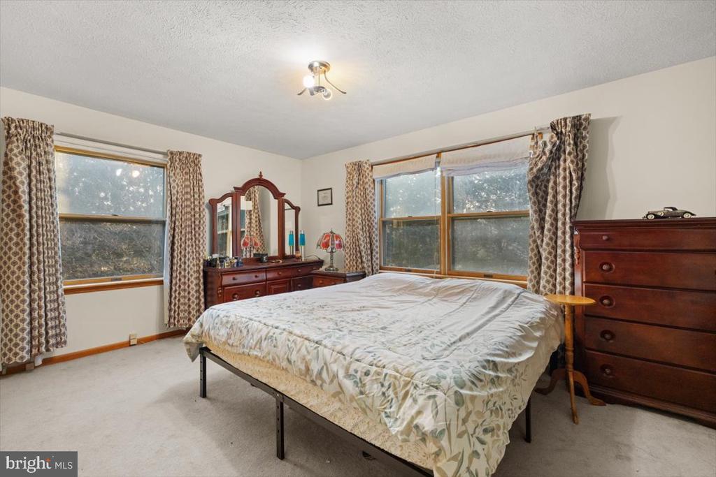173 High View Dr