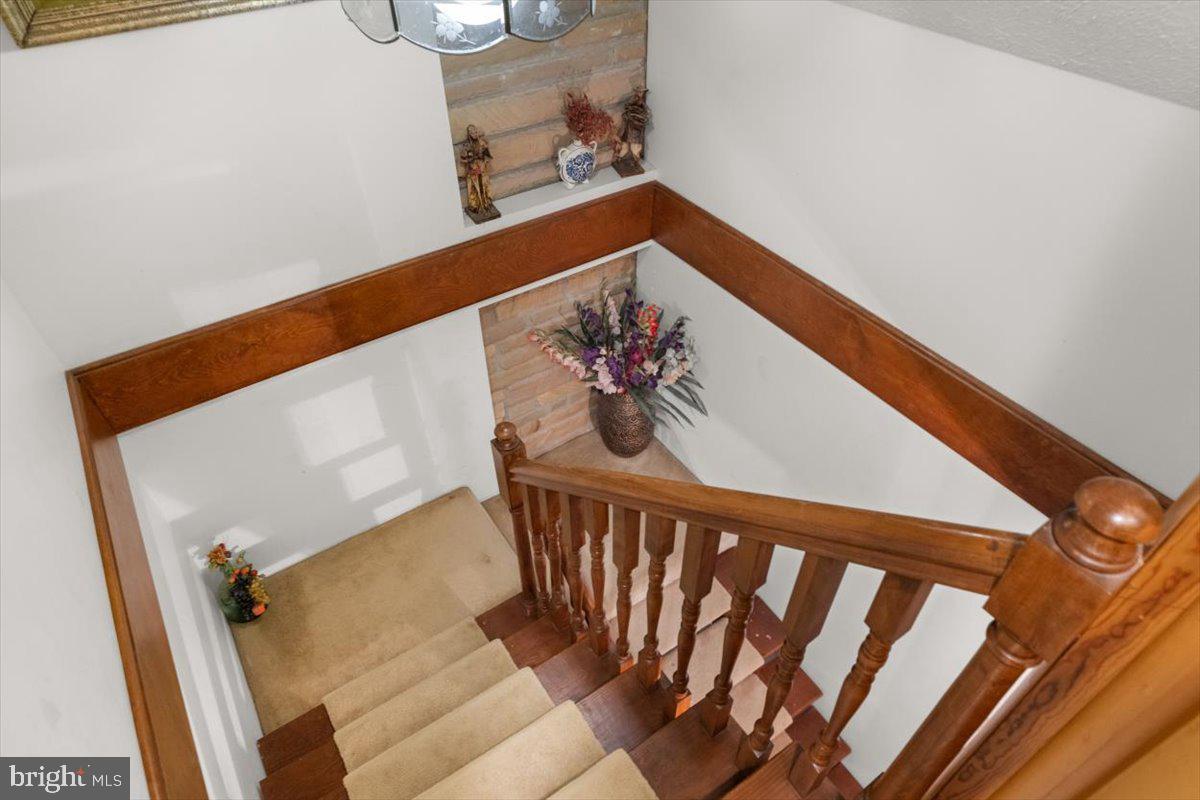 173 High View Dr