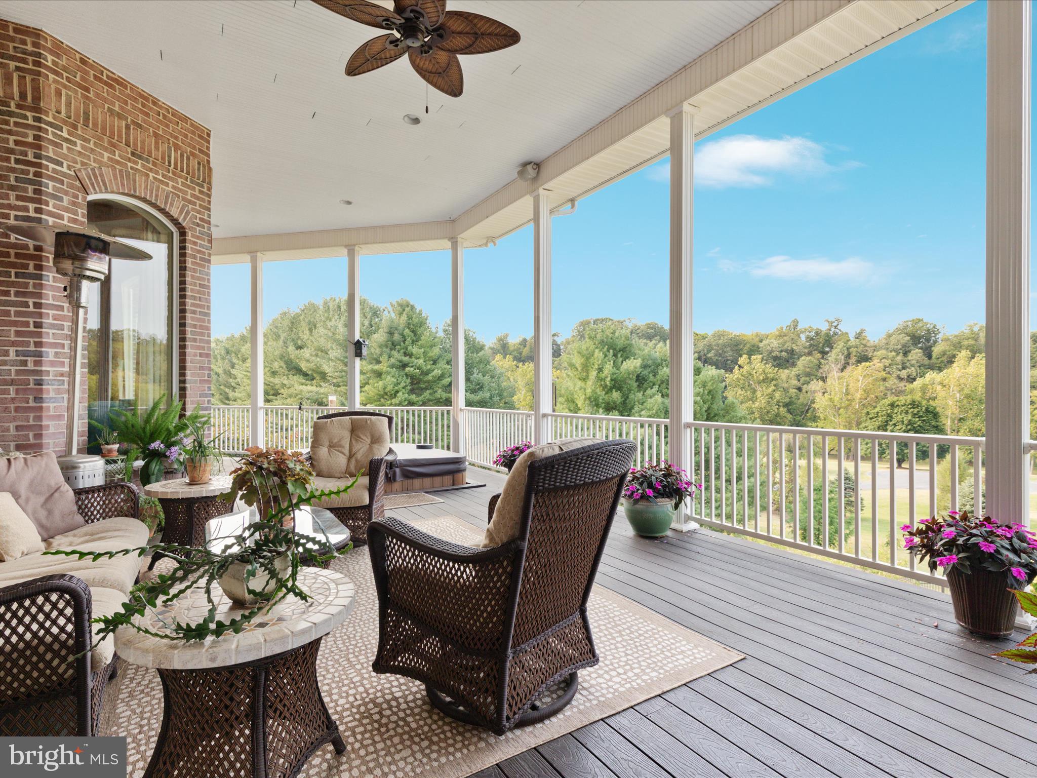 398 CLIFFSIDE DRIVE