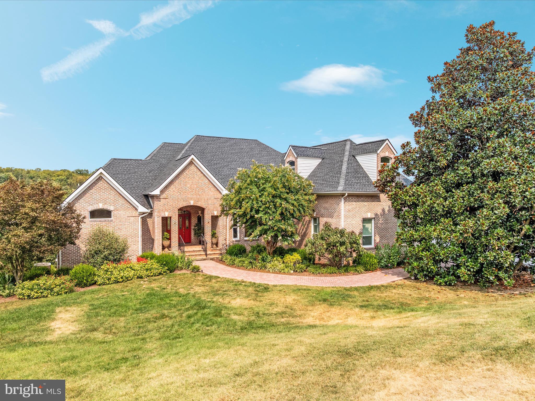 398 CLIFFSIDE DRIVE