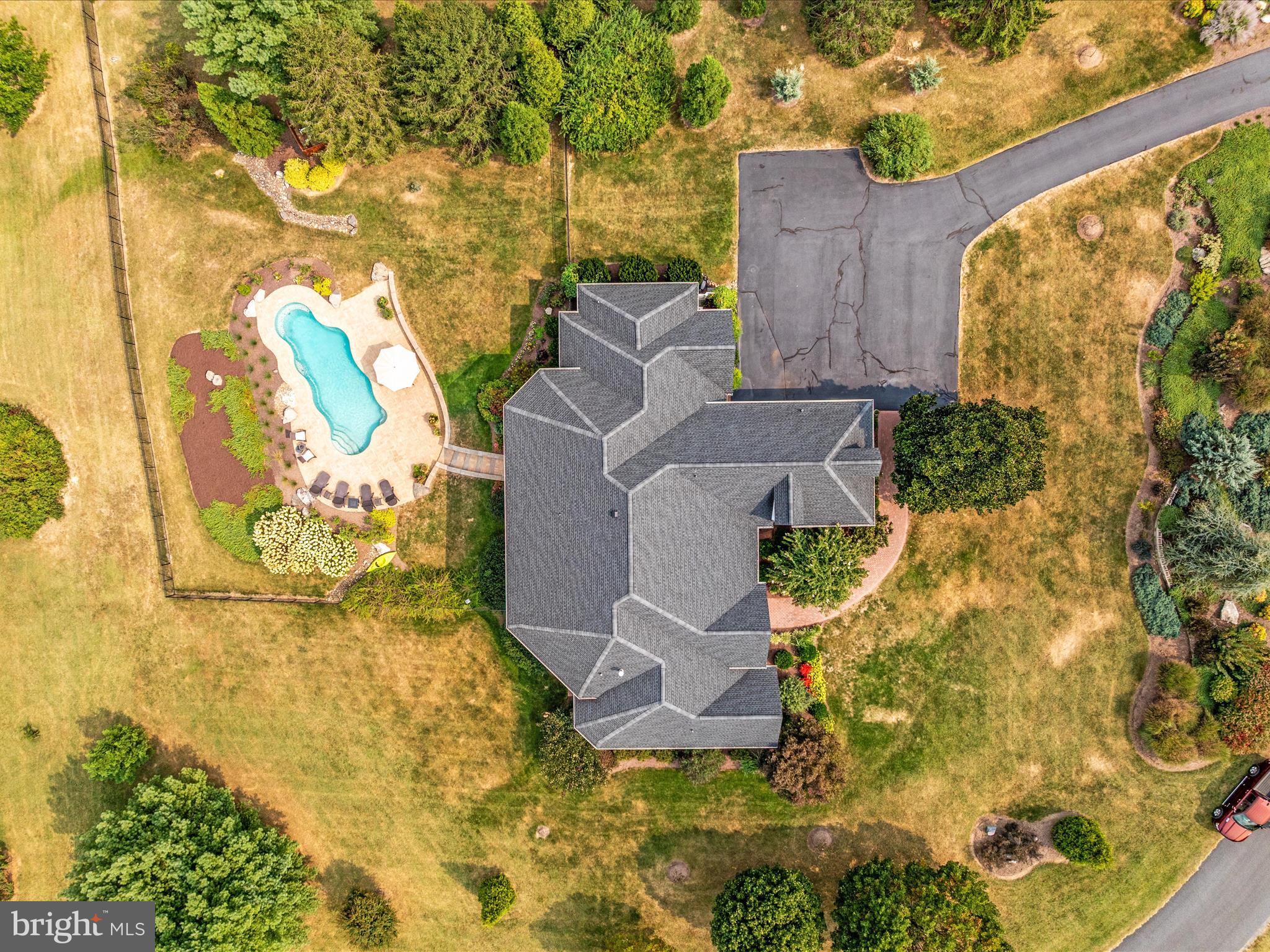 398 CLIFFSIDE DRIVE