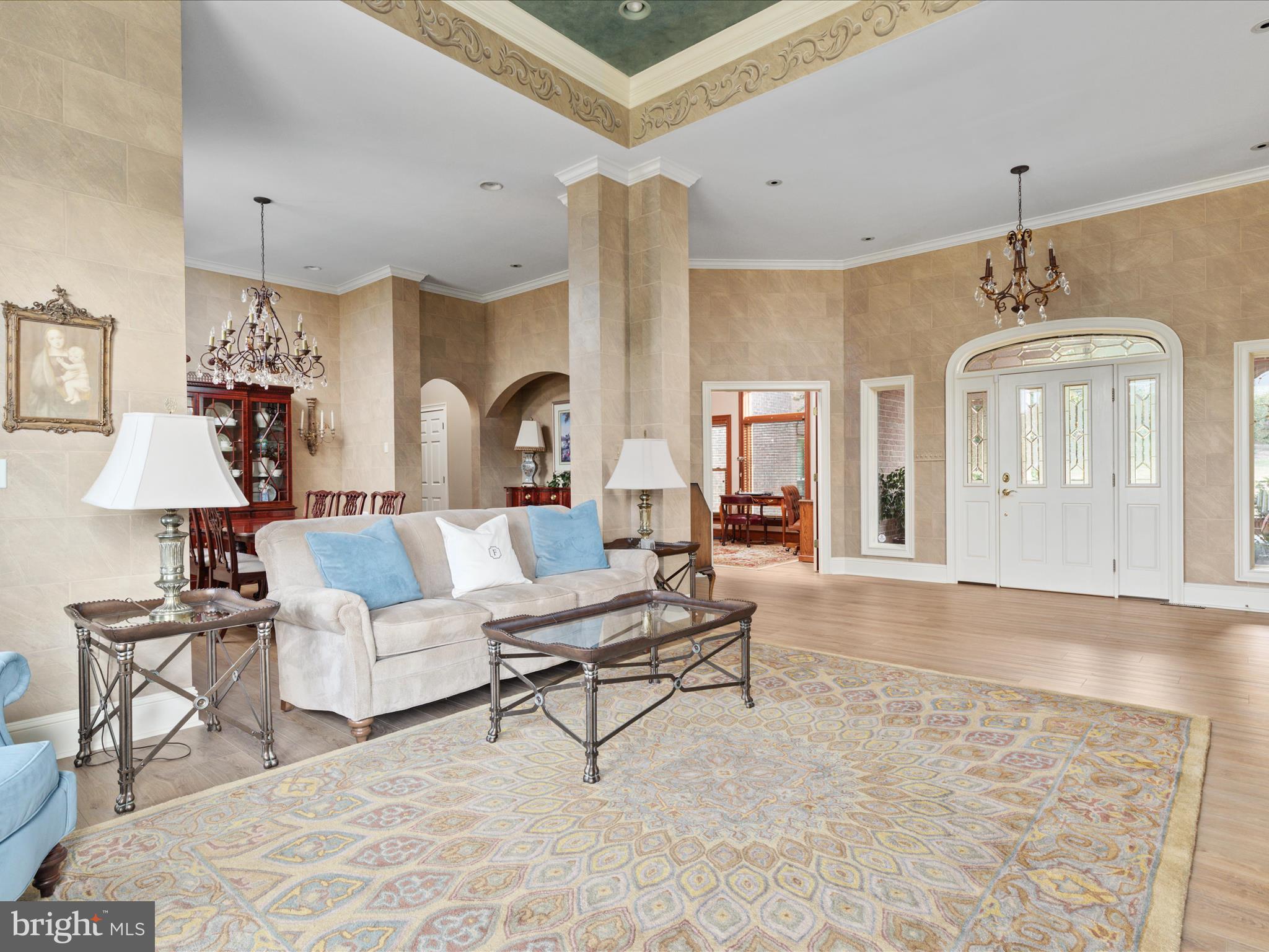 398 CLIFFSIDE DRIVE