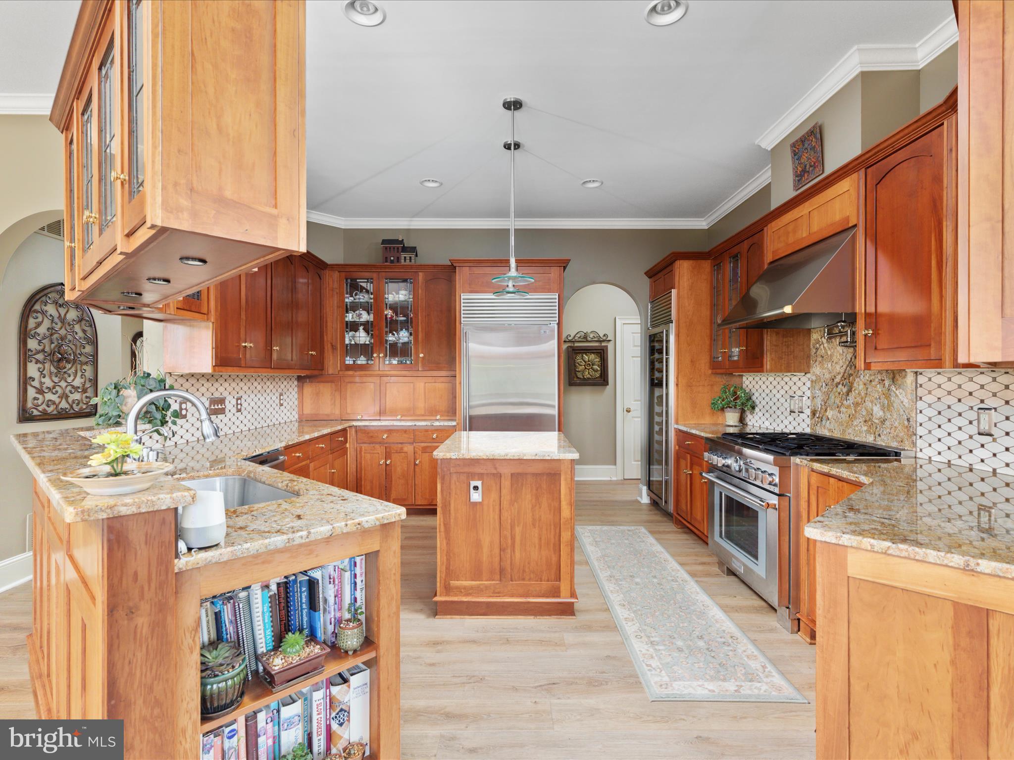 398 CLIFFSIDE DRIVE