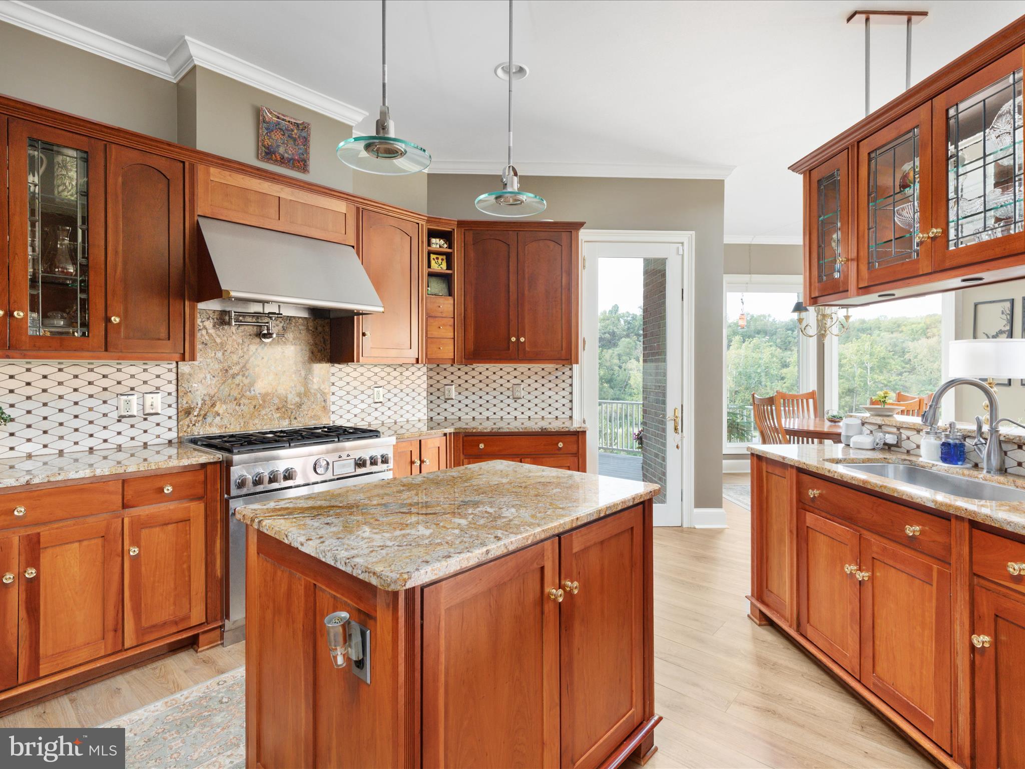 398 CLIFFSIDE DRIVE