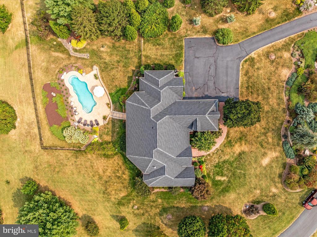 398 CLIFFSIDE DRIVE