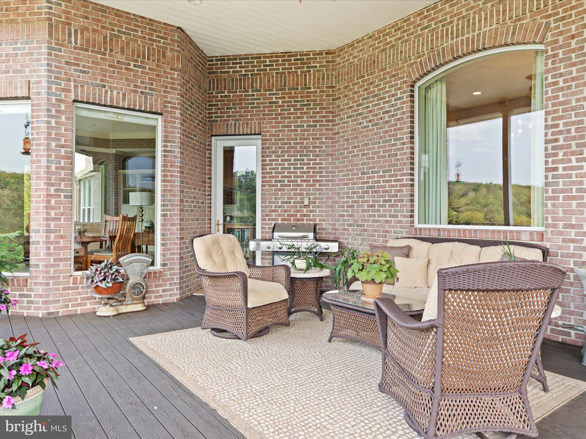 398 CLIFFSIDE DRIVE