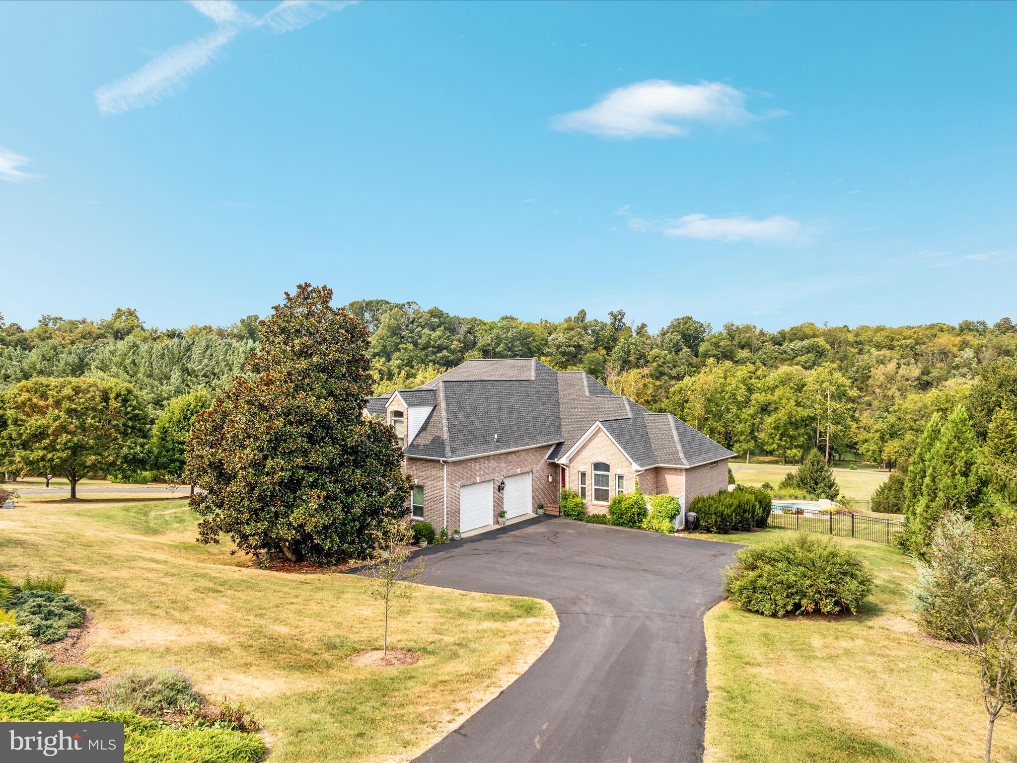 398 CLIFFSIDE DRIVE