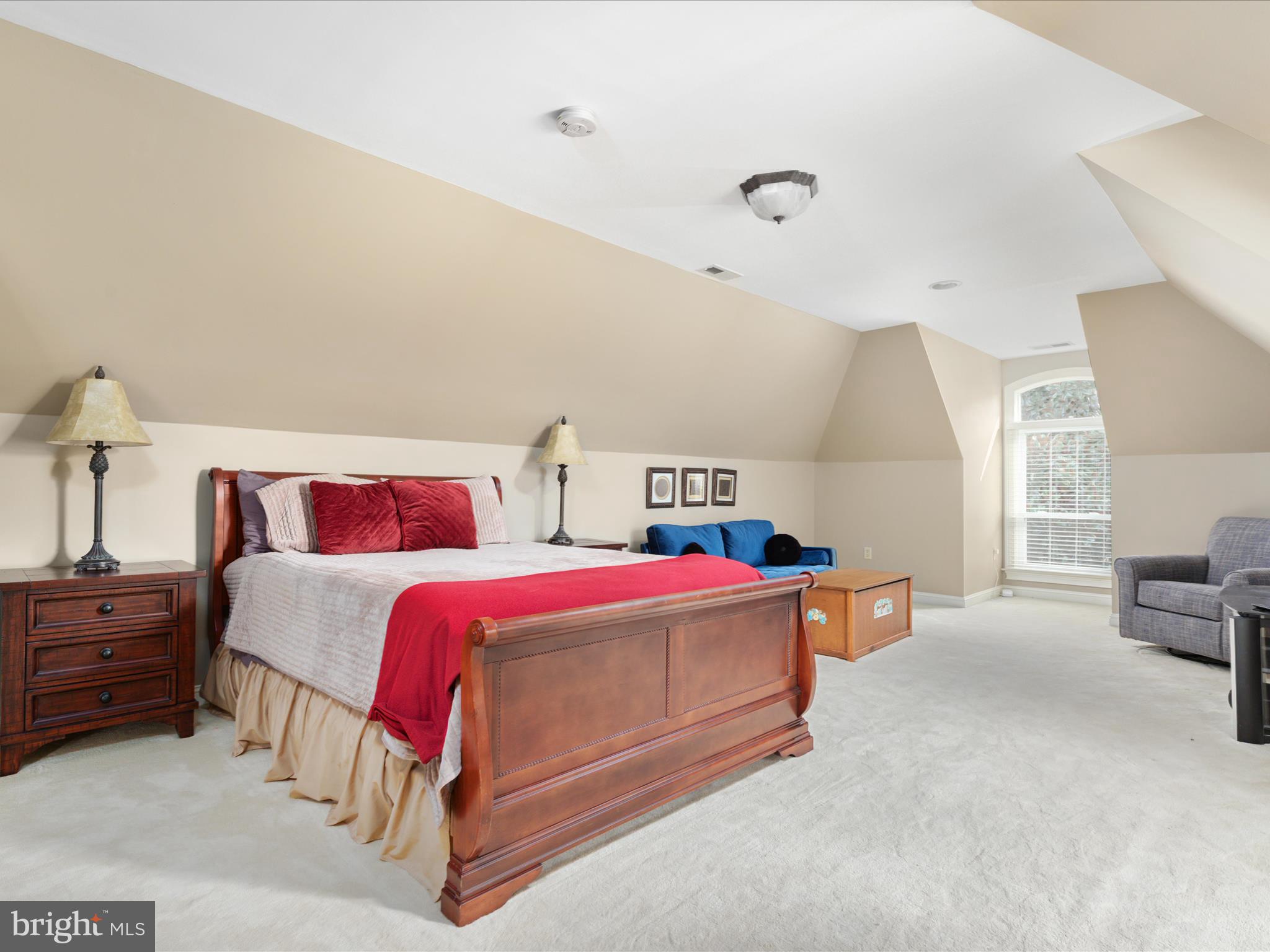 398 CLIFFSIDE DRIVE